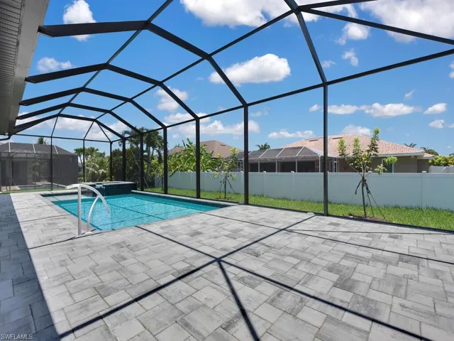 Spacious Pool Deck