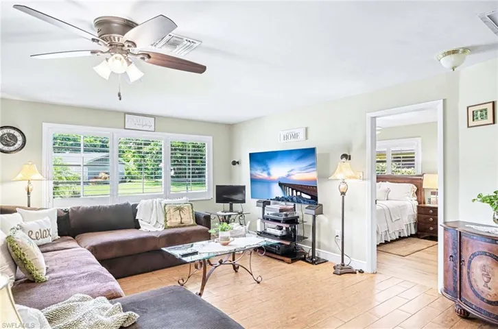 20 Maui Cir 20, Naples, Florida 34112
