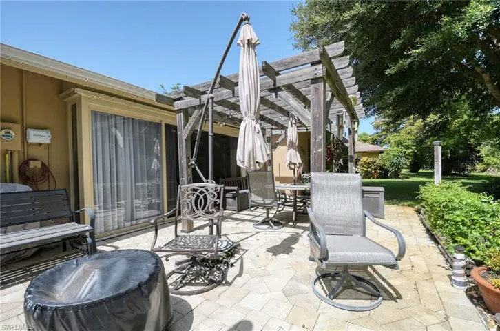 20 Maui Cir 20, Naples, Florida 34112