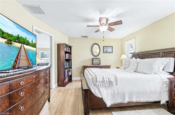 20 Maui Cir 20, Naples, Florida 34112