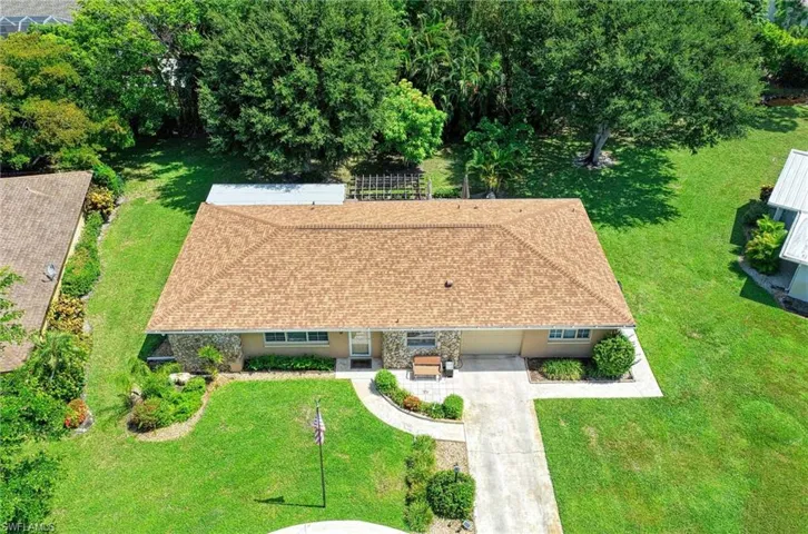 20 Maui Cir 20, Naples, Florida 34112