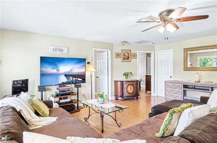 20 Maui Cir 20, Naples, Florida 34112