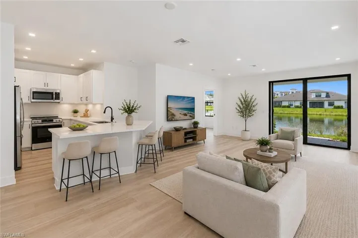 The Aster (A)1-STORY VILLA • 3 Bedrooms 2.5 Bathrooms1-Car Garage 1,590 Interior Sq. Ft.1,946 Total Sq. Ft.