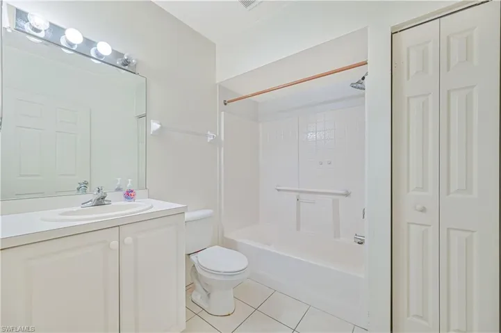 14831 Park Lake Dr # 111, Fort Myers Fl 33919