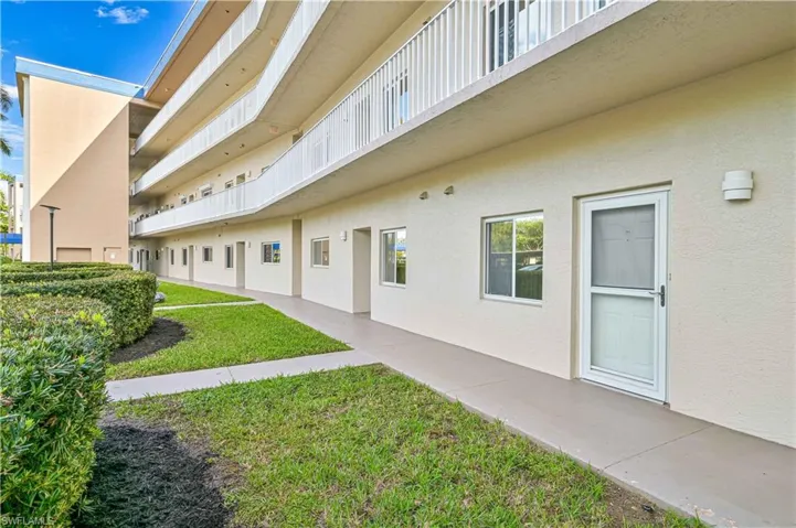 14831 Park Lake Dr # 111, Fort Myers Fl 33919