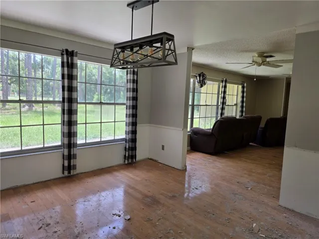 4756 Skates Cir, Fort Myers, Florida 33905