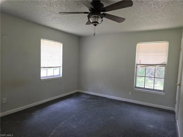 4756 Skates Cir, Fort Myers, Florida 33905