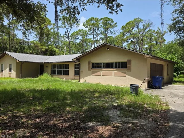 4756 Skates Cir, Fort Myers, Florida 33905