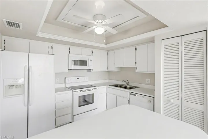 4528 Se 5th Pl 8, Cape Coral, Florida 33904