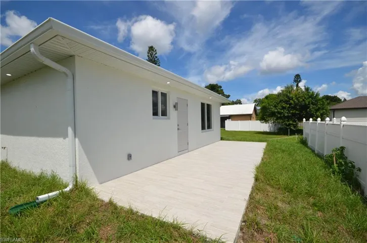 2267 French St, Fort Myers, Florida 33916