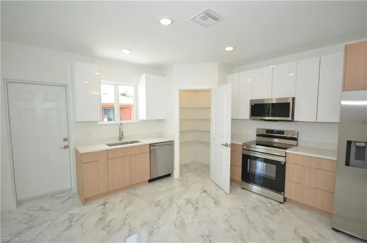 2267 French St, Fort Myers, Florida 33916