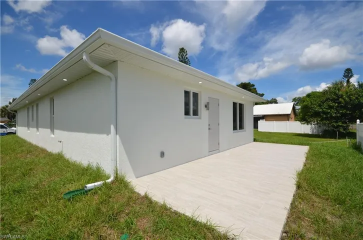 2267 French St, Fort Myers, Florida 33916