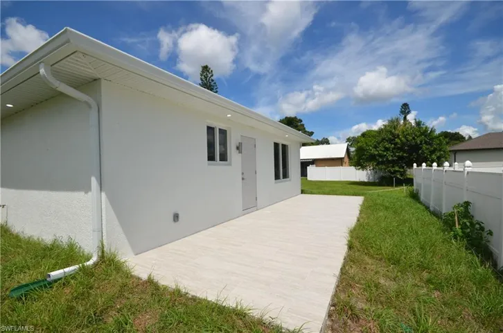 2267 French St, Fort Myers, Florida 33916