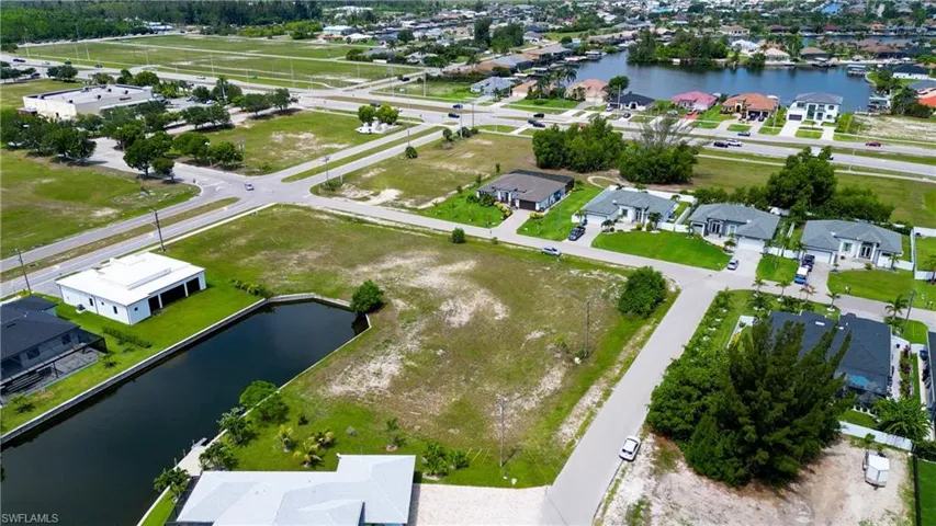505 Sw 31st Pl, Cape Coral, Florida 33991