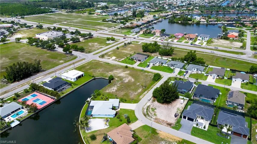505 Sw 31st Pl, Cape Coral, Florida 33991
