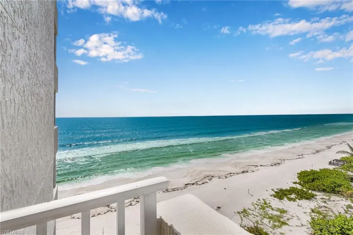 side balcony views