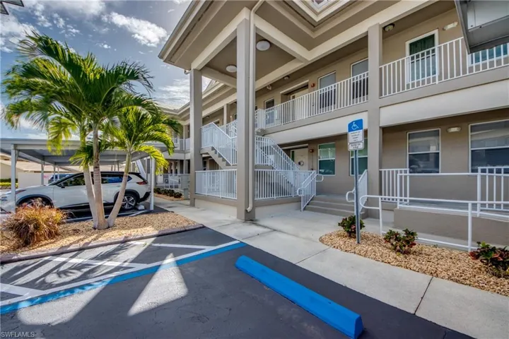 15250  Riverbend  BLVD, North Fort Myers, FL 33917