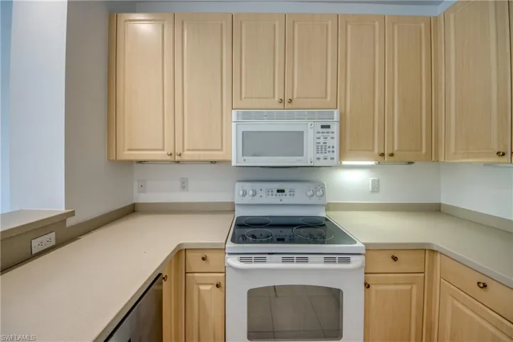15250  Riverbend  BLVD, North Fort Myers, FL 33917