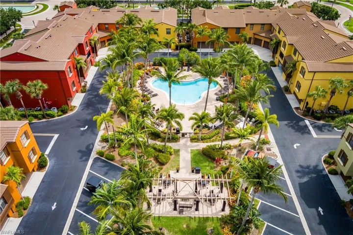 9098  Capistrano S ST, Naples, FL 34113