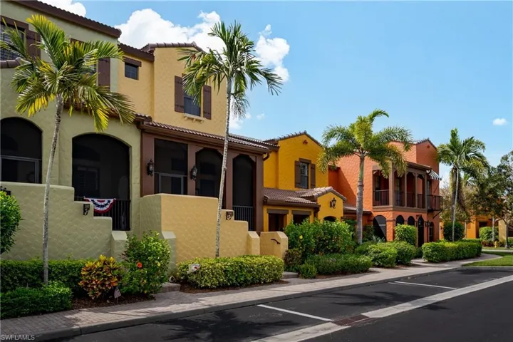 9098  Capistrano S ST, Naples, FL 34113