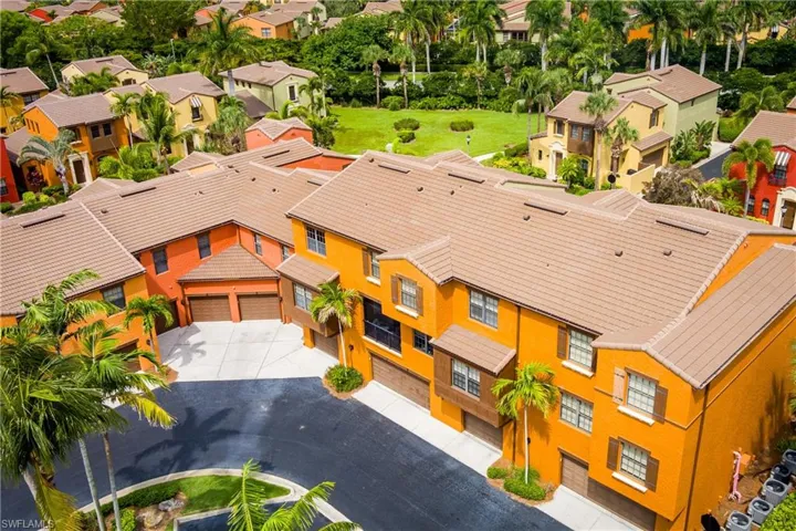 9098  Capistrano S ST, Naples, FL 34113