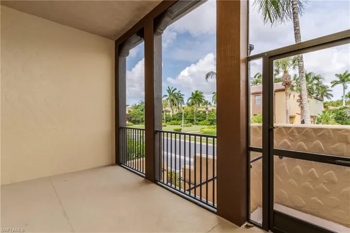 9098  Capistrano S ST, Naples, FL 34113