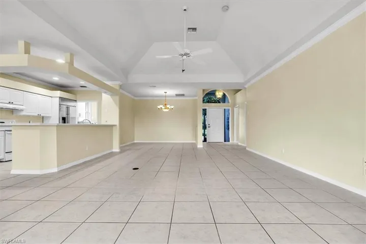 4407 Pomarine Ct, Naples, Florida 34119