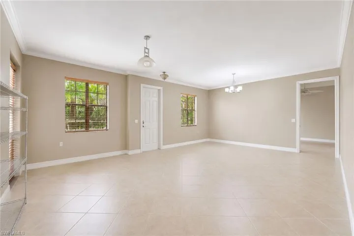 9126 Chula Vista St 12303, Naples, Florida 34113