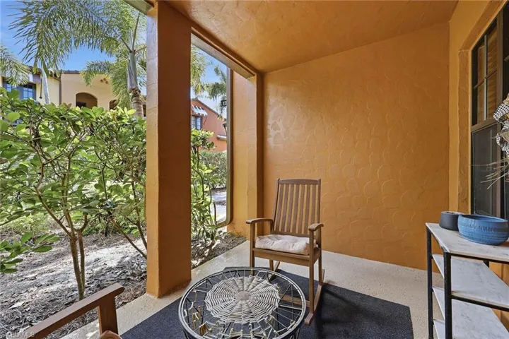 9126 Chula Vista St 12303, Naples, Florida 34113