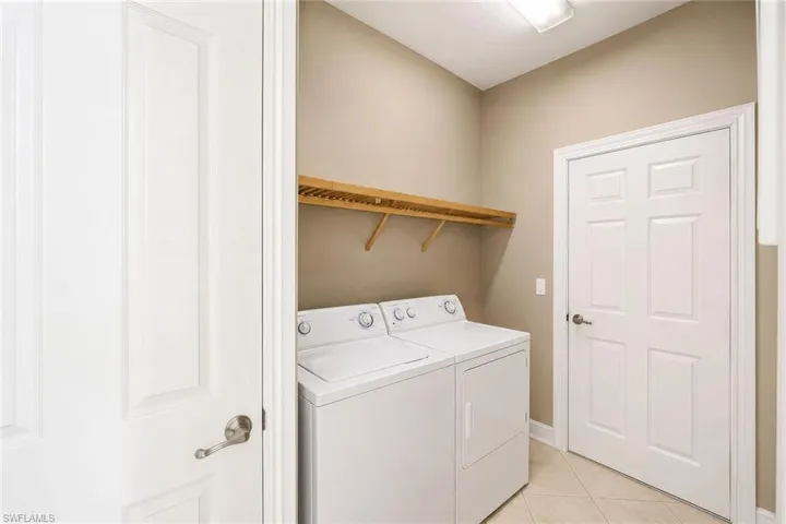 9126 Chula Vista St 12303, Naples, Florida 34113