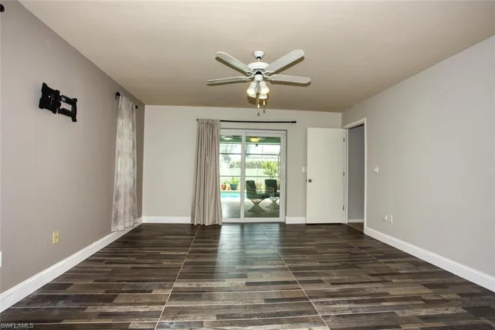 1918 NE 3rd  ST, Cape Coral, FL 33909