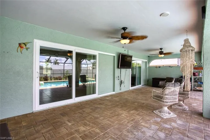 1918 NE 3rd  ST, Cape Coral, FL 33909