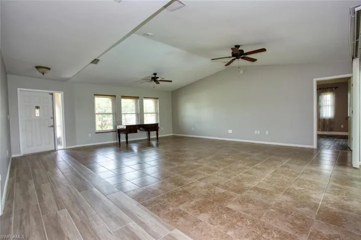1918 NE 3rd  ST, Cape Coral, FL 33909