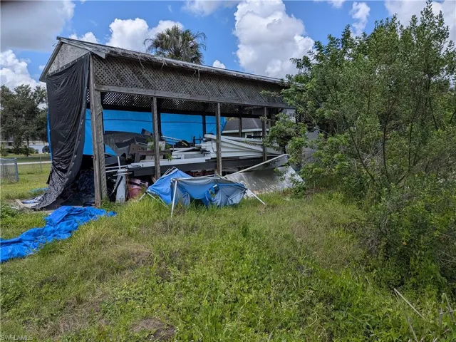 pole barn
