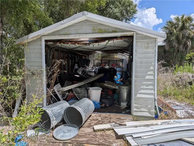 shed