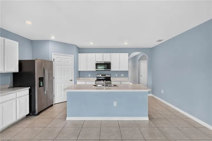 2547 Village Of Entrada St, Cape Coral, Florida 33909