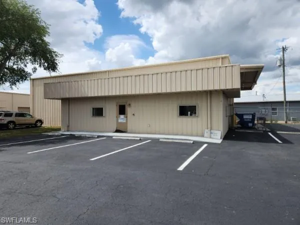 1080  Commerce  DR, Labelle, FL 33935