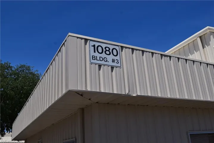 1080  Commerce  DR, Labelle, FL 33935
