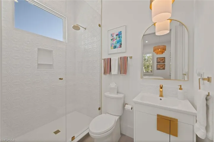 1140 8th St S, Naples, Florida 34102