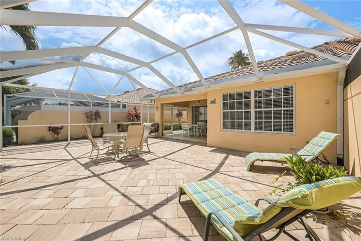 5361  Guadeloupe  WAY, Naples, FL 34119
