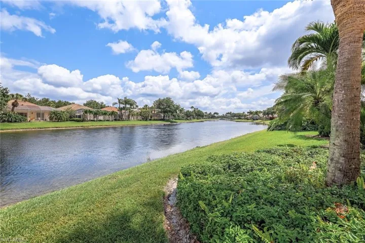5361  Guadeloupe  WAY, Naples, FL 34119