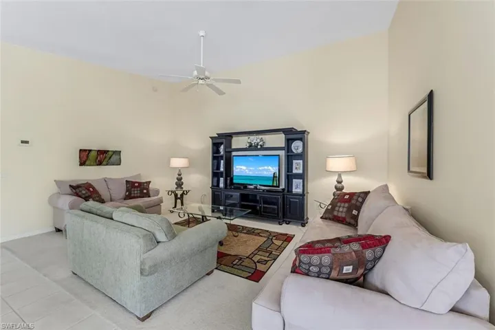 5361  Guadeloupe  WAY, Naples, FL 34119