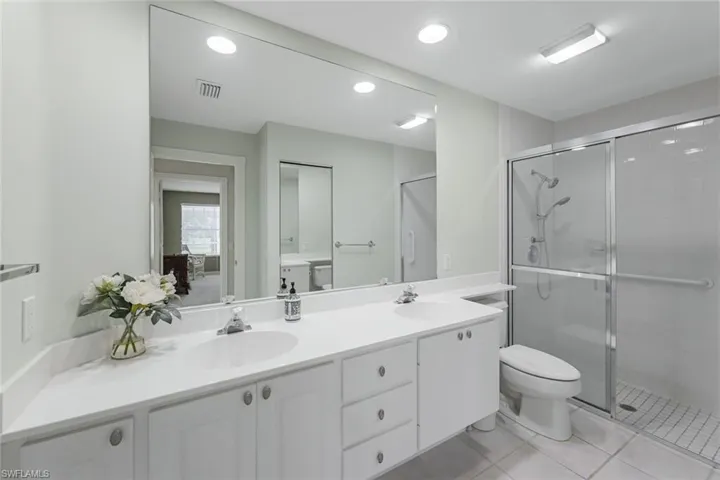 5361  Guadeloupe  WAY, Naples, FL 34119