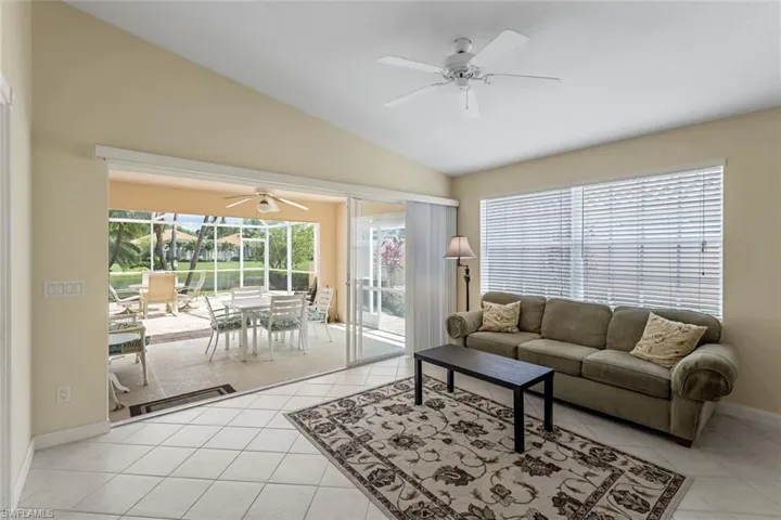 5361  Guadeloupe  WAY, Naples, FL 34119