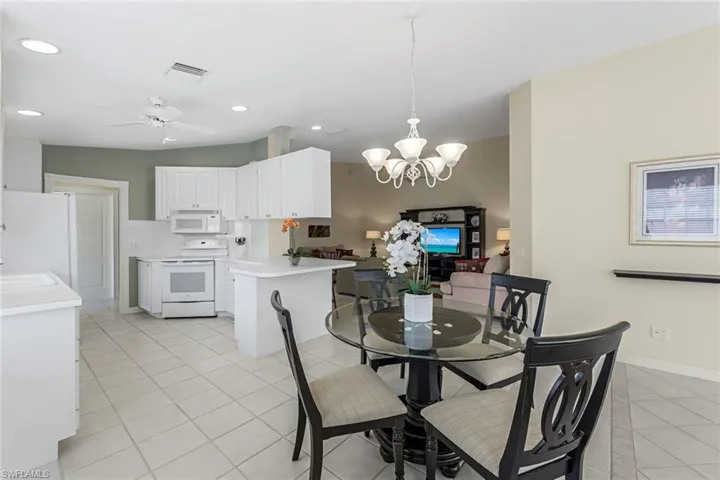 5361  Guadeloupe  WAY, Naples, FL 34119