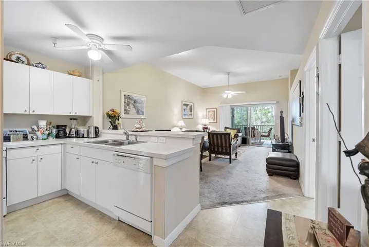 4500 Botanical Place Cir 4, Naples, Florida 34112