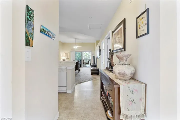 4500 Botanical Place Cir 4, Naples, Florida 34112
