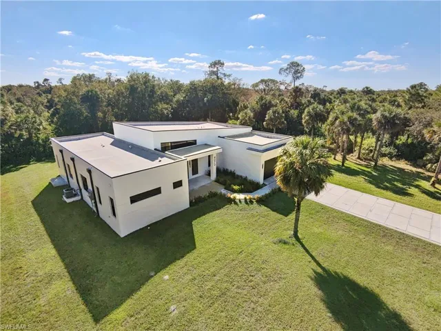Aerial view of property and surrounding area
