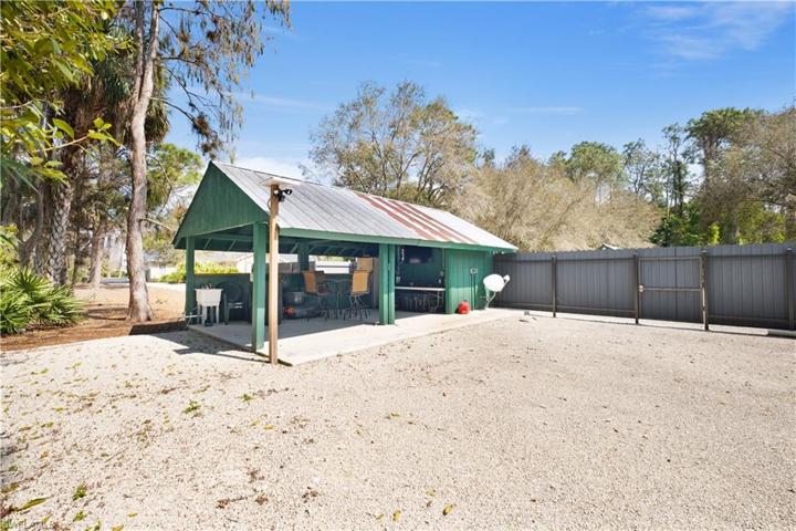 6210  Napa Woods  WAY, Naples, FL 34116