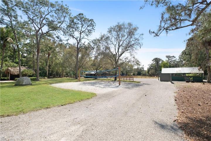 6210  Napa Woods  WAY, Naples, FL 34116